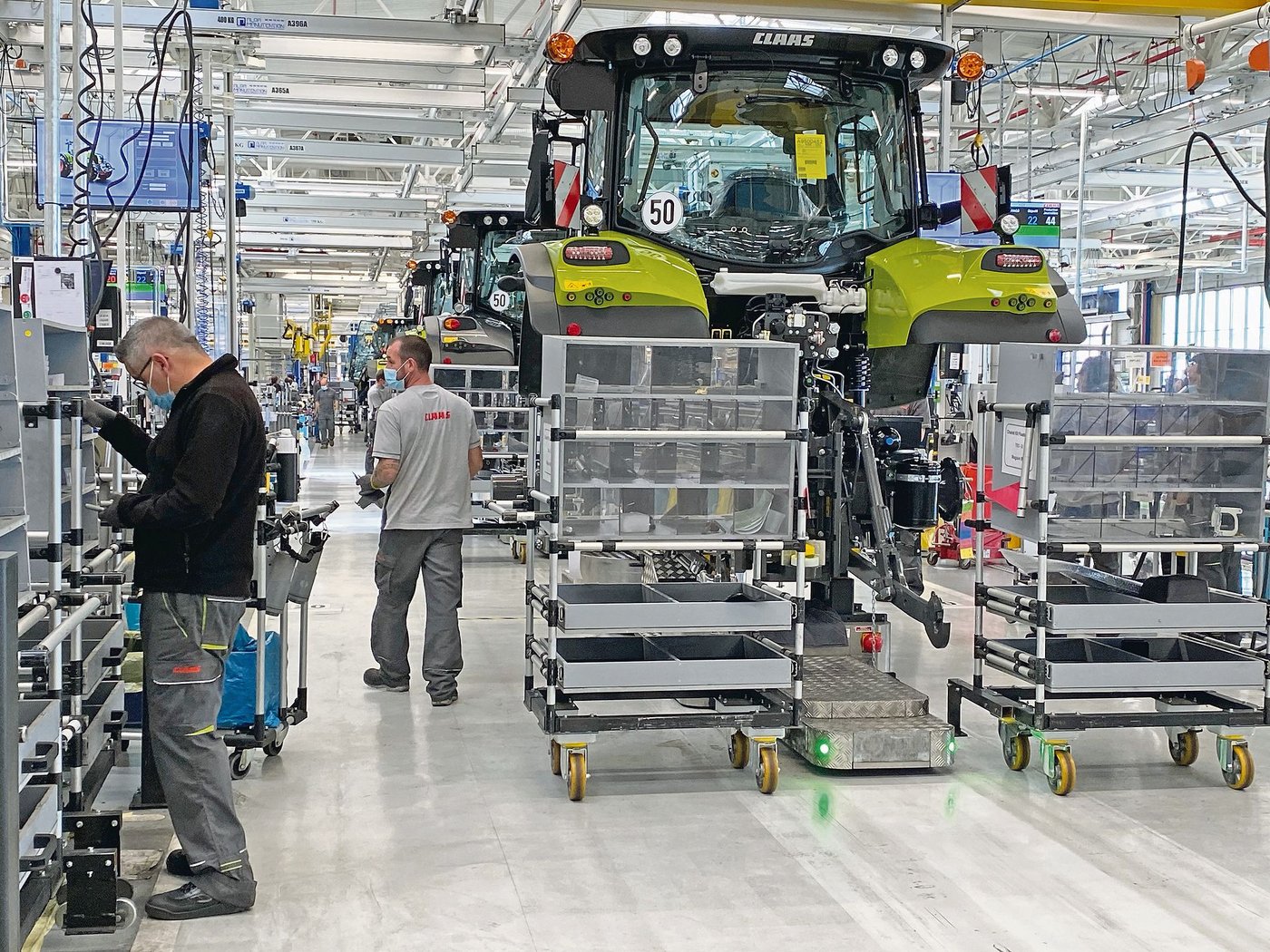 450 Mitarbeiter arbeiten zur Zeit in der Produktionsstätte. Bald werden es 60 mehr sein. 