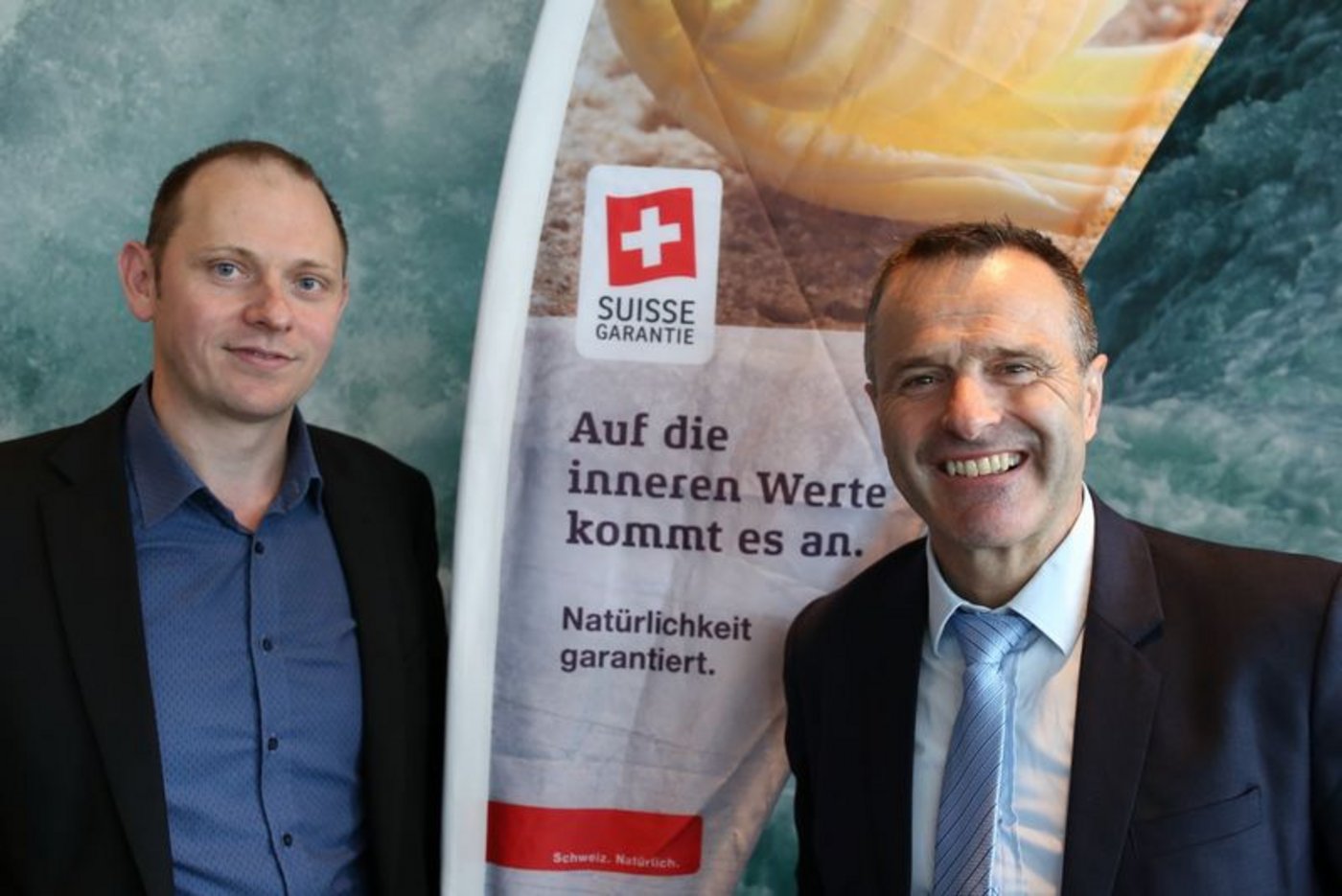 Ein Bild von der letztjährigen Mitgliederversammlung: AMS-Geschäftsführer Denis Etienne (links) und Urs Schneider, stellvertretender SBV-Direktor. (Bild lid)