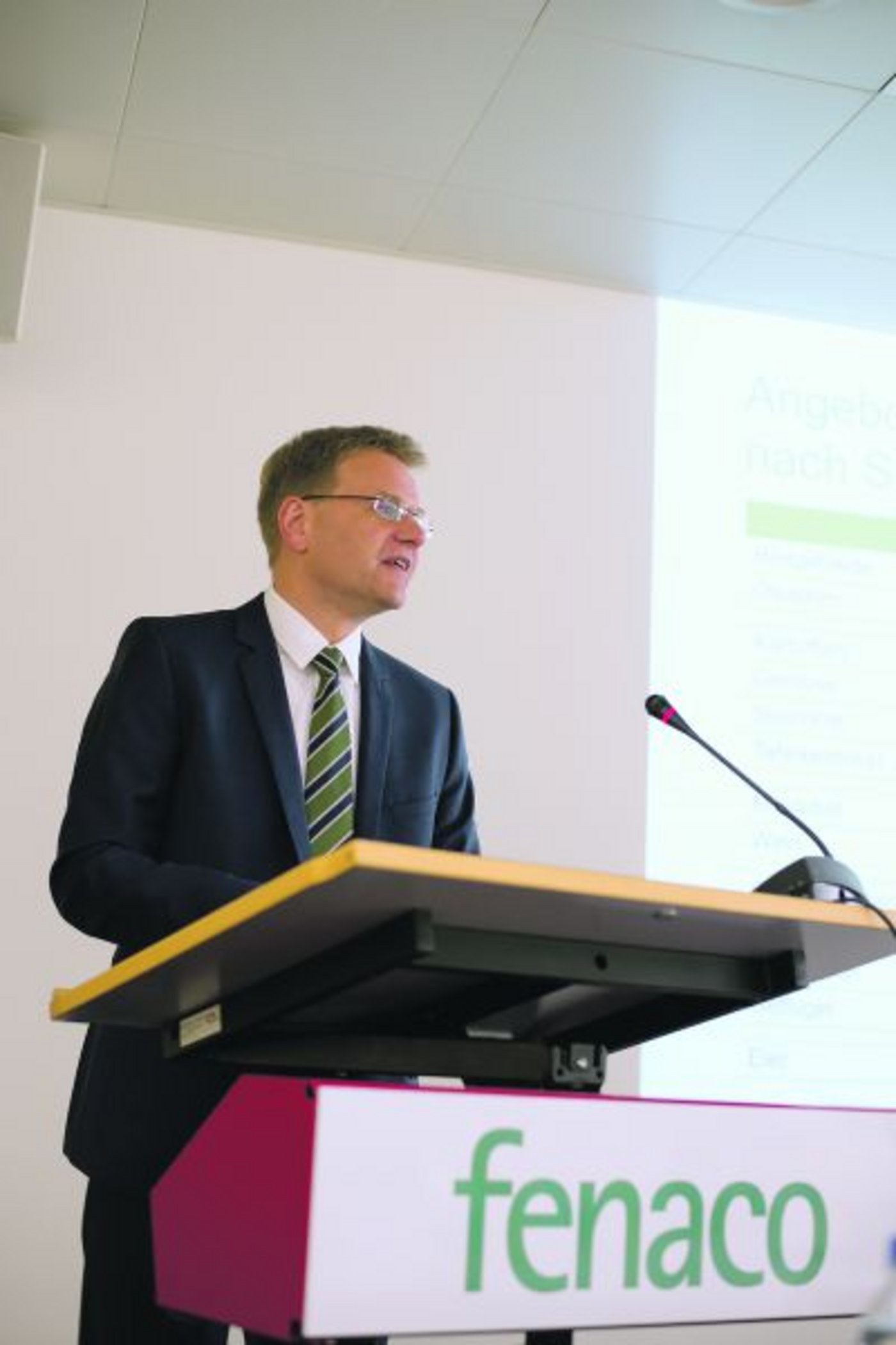 Martin Keller ist seit 2012 Vorsitzender der Fenaco-Geschäftsleitung und freut sich über den Einsatz seiner Mitarbeitenden. (Bild hja)