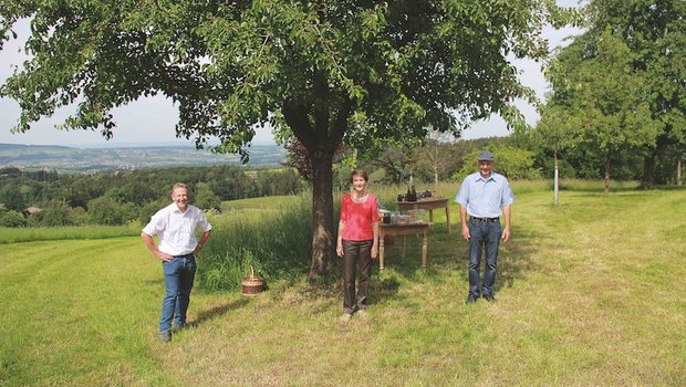 Am Tag der Biodiversität am 22. Mai hatte Bundesrätin Simonetta Sommaruga den Betrieb der Familie Schweizer in Hosenruck besucht. Dabei habe der VLT seinen Standpunkt zum Administrativen Aufwand darlegen können. (Bild zVg)