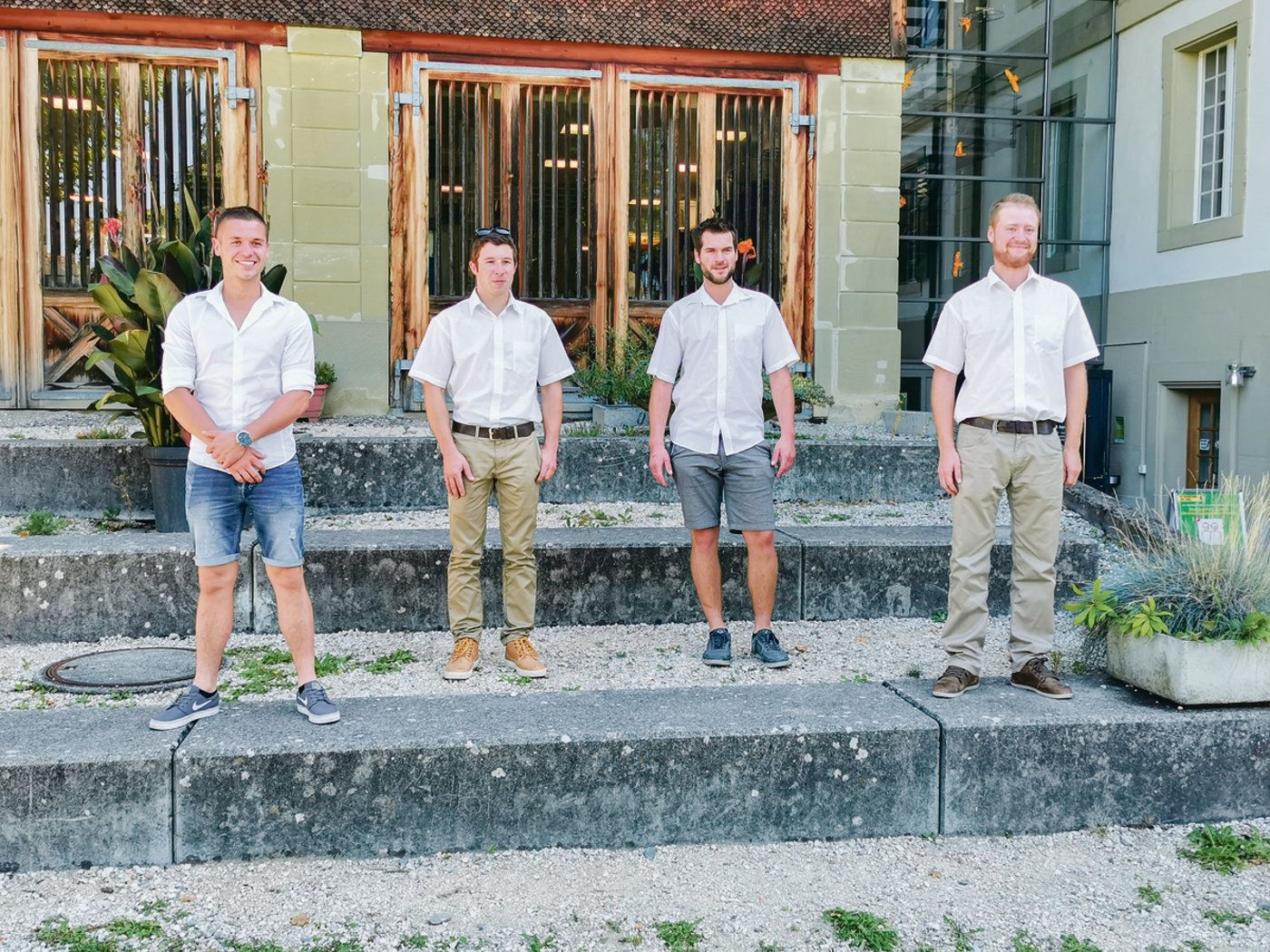 Fröhlich kamen die Aargauer daher und strahlten richtiggehend in die Kamera.  Um Meister zu werden, besuchten sie das Landwirtschaftliche Zentrum Liebegg. (Bild sb)