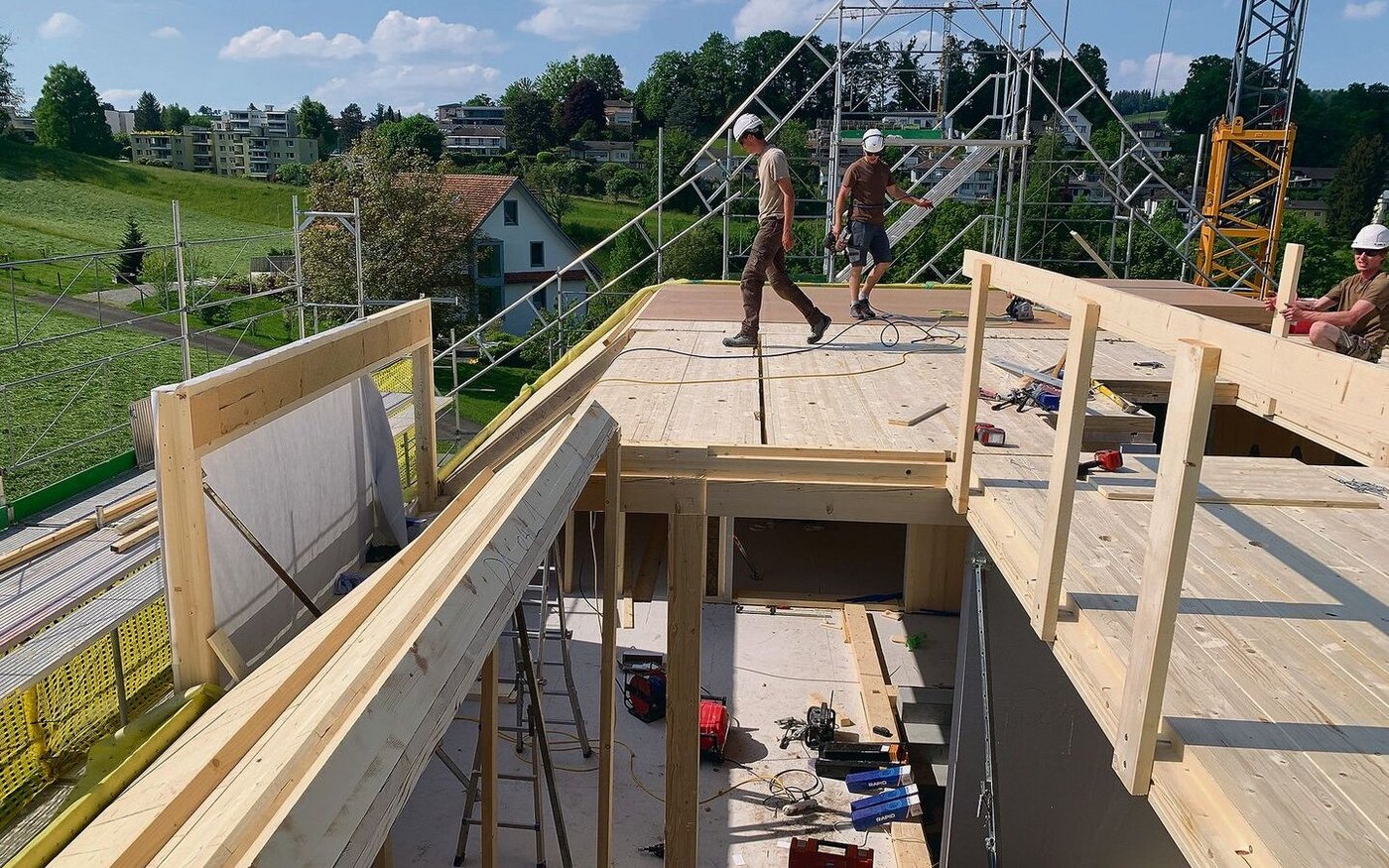 Bauten mit Holz werden ab diesem Jahr bei den Prämien für die Gebäudeversicherung nicht mehr benachteiligt.