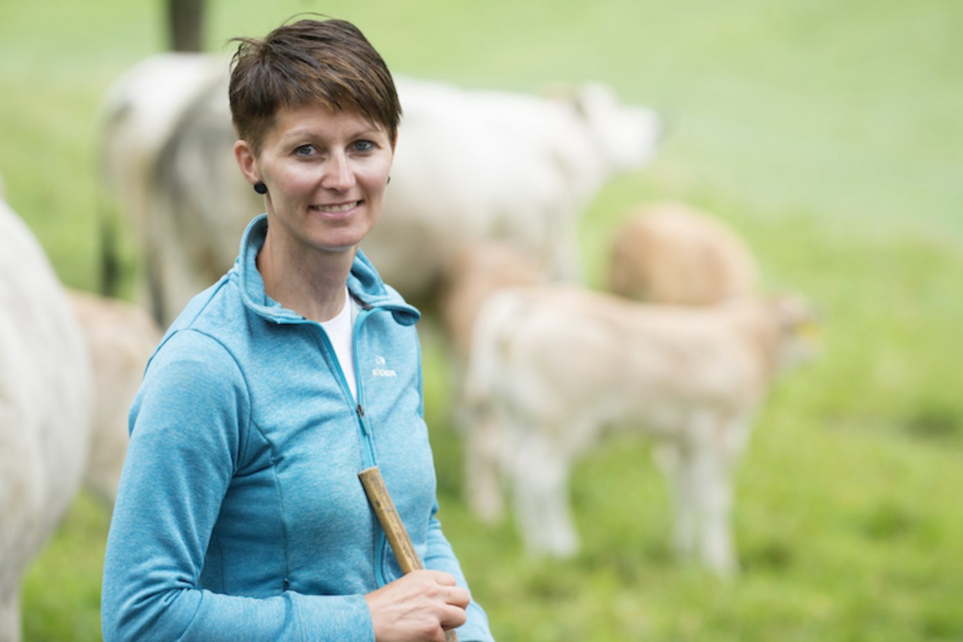 Tanja Müller-Studhalter hat den Branchenwechsel von der Grossbank in die Landwirtschaft nie bereut. Sie ist überzeugt: «Eine gute Ausbildung macht vieles möglich.» (Bild zVg/Tanja Müller-Studhalter)