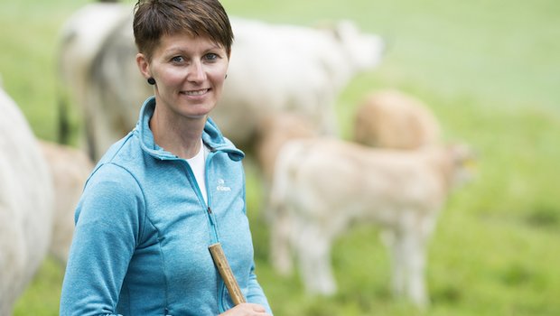 Tanja Müller-Studhalter hat den Branchenwechsel von der Grossbank in die Landwirtschaft nie bereut. Sie ist überzeugt: «Eine gute Ausbildung macht vieles möglich.» (Bild zVg/Tanja Müller-Studhalter)