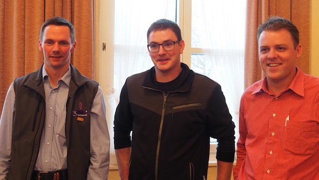 Suisseporcs-Präsident Christian Gerber mit den neuen Vorstandsmitgliedern Lukas Roth und Ueli Stacher (v. l. n. r.). (Bild chw)