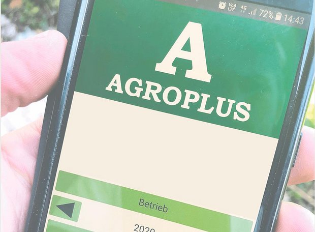 IP-Suisse stellt sein Suisse-Bilanz-Programm ein – Das sind mögliche Alternativen Verschiedene digitale Anwendungen bieten Unterstützung beim Management des Betriebs, des Feldbaus oder der Tierhaltung. Im Bild die App von Agroplus. (Bild Benno Jungo)