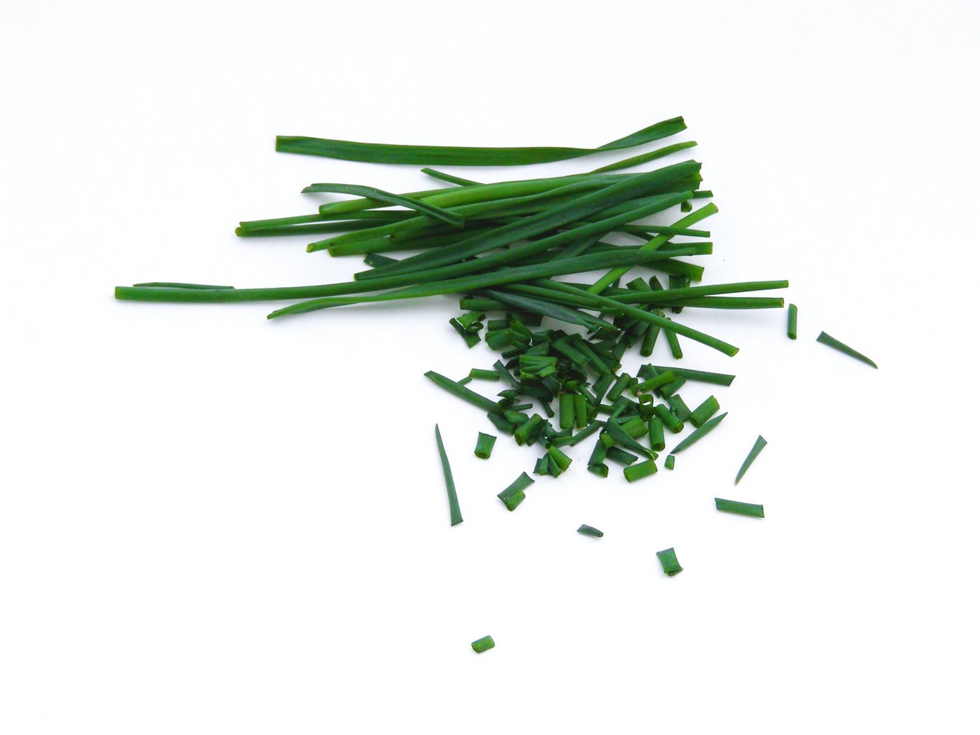 Mit seinem leichten Zwiebelaroma passt Schnittlauch fast zu allem. (Bild pd)