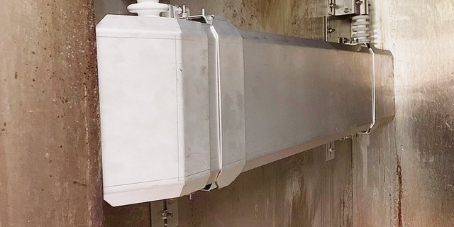 Ein Ionisierungsmodul, das in die Räucheranlage eingebaut wird, wirkt als Feinstaubfilter.(Bild zVg)