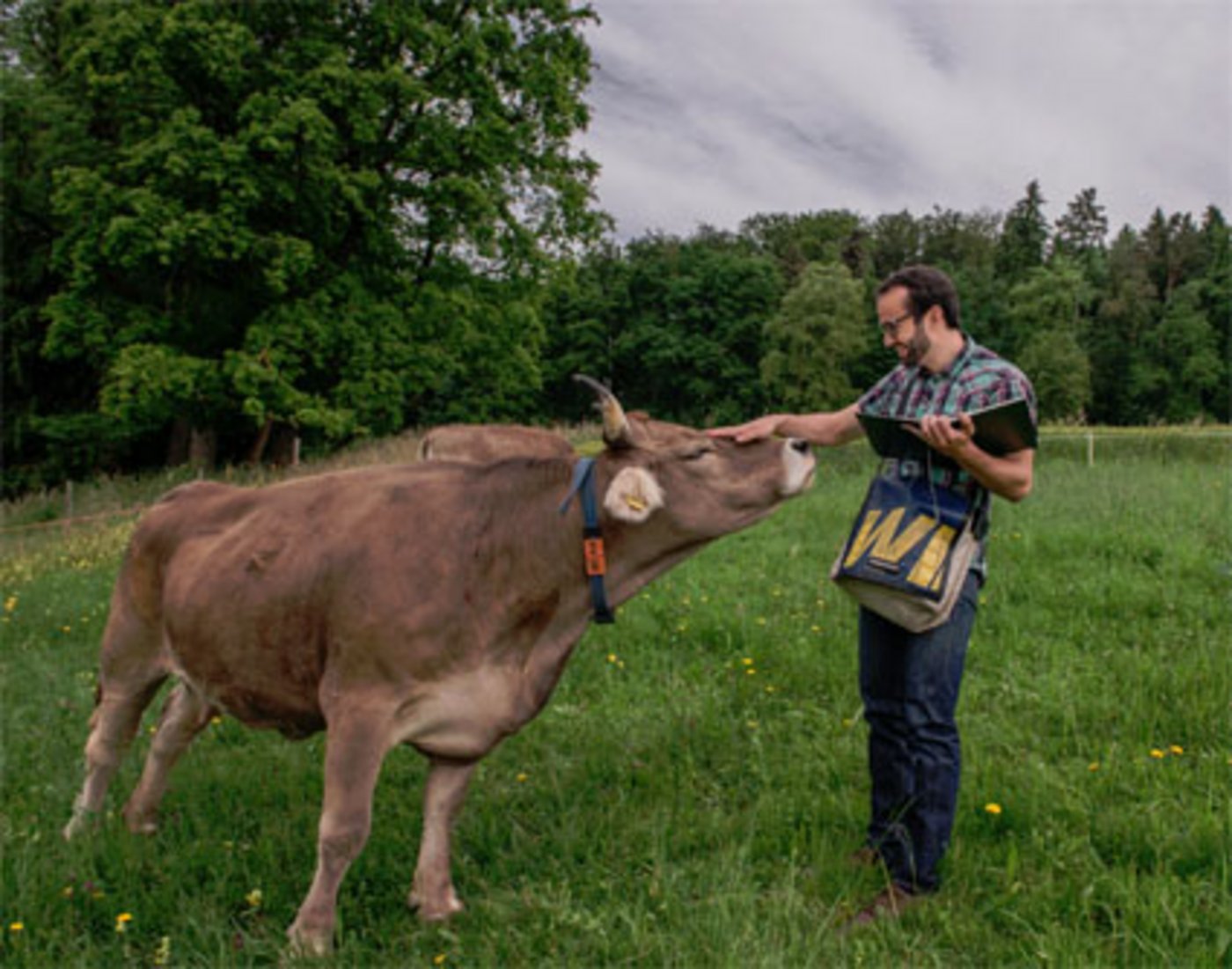 Milch einkaufen wie früher: Flurin Conradin will das mit seiner "Stadtmilch" ermöglichen. (zvg)