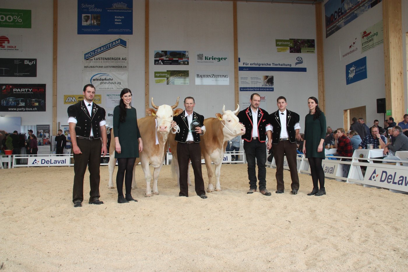 Championne SI Dubai (links) von Martina und Willy Birrer, Luthern und Vize-Championne Hella von Roland Meyer, Wolhusen.