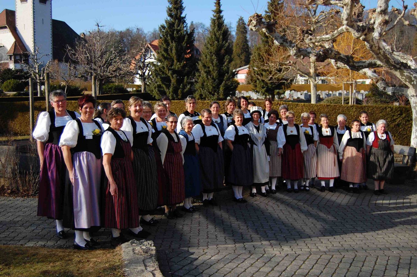 Diese Frauen liessen es sich nicht nehmen, ihre Tracht an der HV des LVBO zu tragen. 