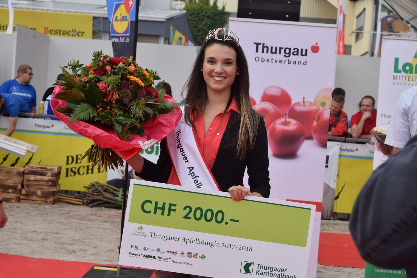 Die strahlende Siegerin Marion Weibel. (Bild sgi)