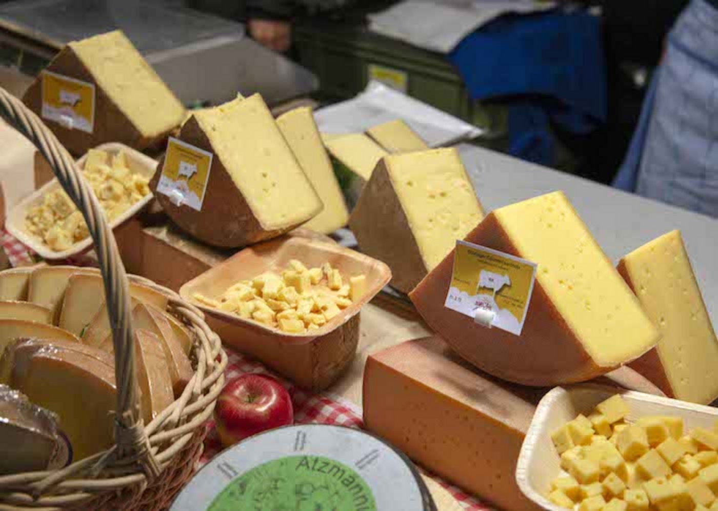 Markt Stand Käserei Pfister Goldingen.