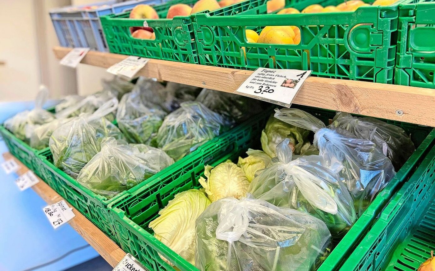 Es fehlt an nichts: Auch Gemüse und Obst aus dem eigenen Anbau hat der Lindenhof zu bieten. 