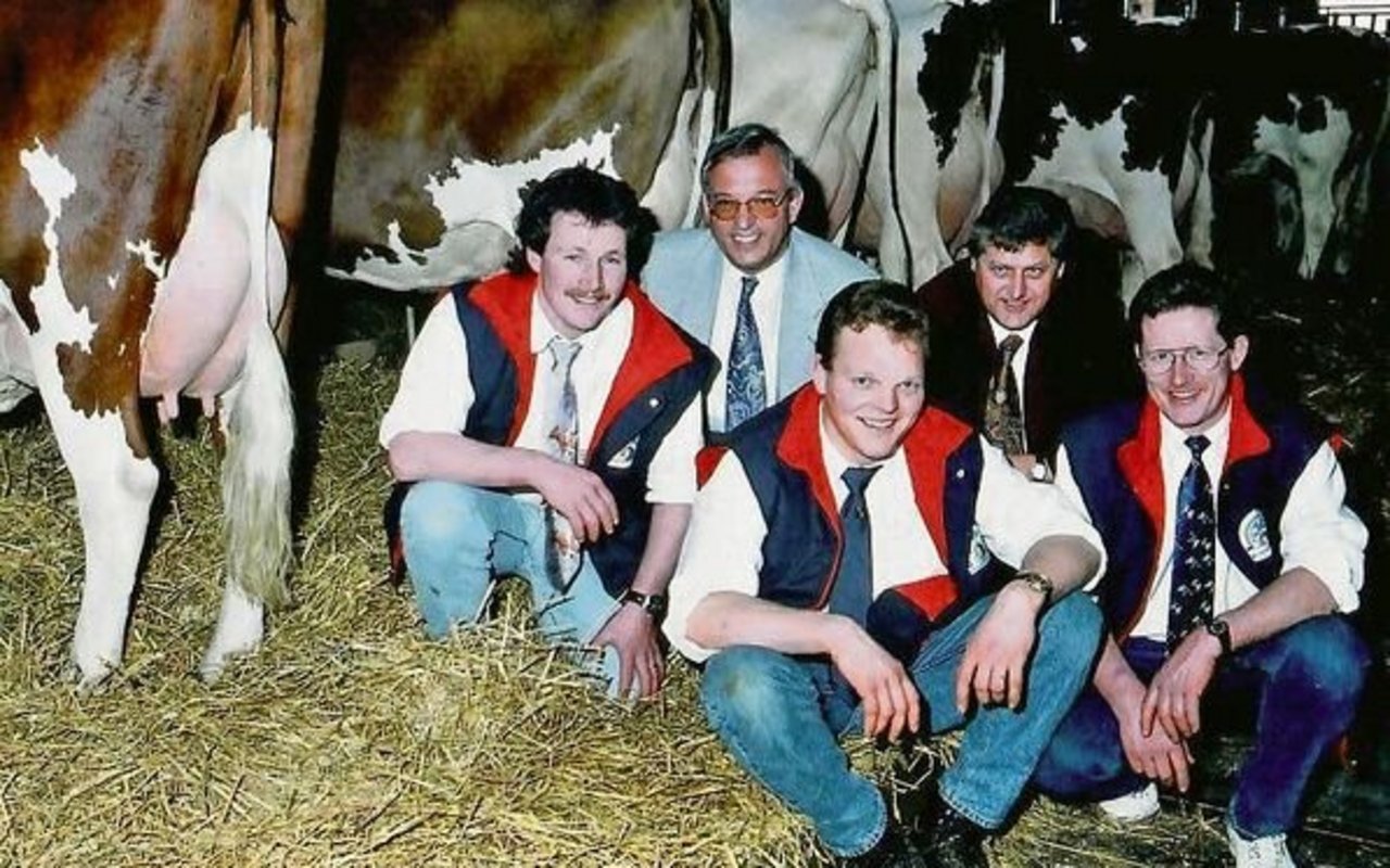 An der Europameisterschaft 1998 bestand das Wärterteam aus Ueli Rufer, Walter Lüthi und Walter Münger (v. l. n. r.). Unterstützt wurden sie von Joseph Crettenand (l) und Hanspeter Liechti.