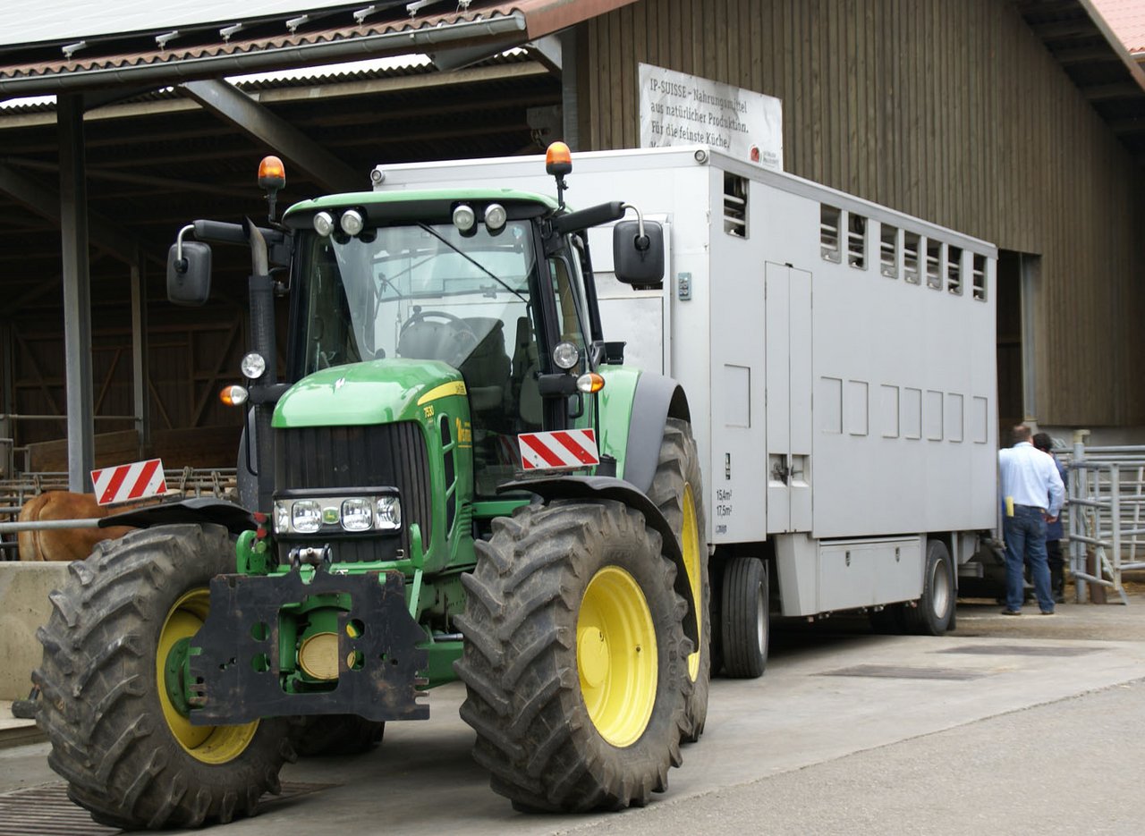 Der Deutsche Tierschutzbund kritisiert die schlechten Bedingungen bei Tiertransporten. (Bild lid)