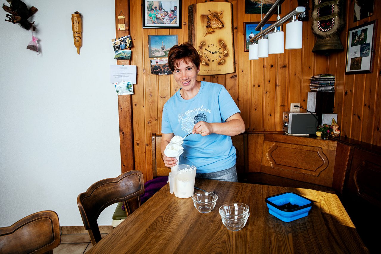 Landfrauenküche 2019 - Theres Marty Foto-Shooting in der Küche (Bild: SRF/Ueli Christoffel)