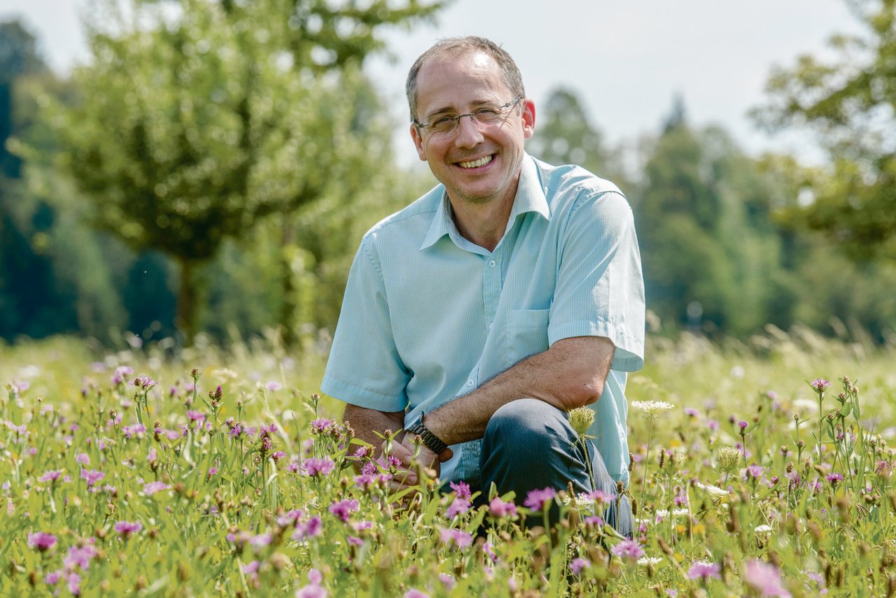 Gemäss Olivier Huguenin-Elie steht die Forschung im Futterbau aufgrund der Klimaerwärmung vor verschiedenen Herausforderungen.(Bild Cornelia Braendle)