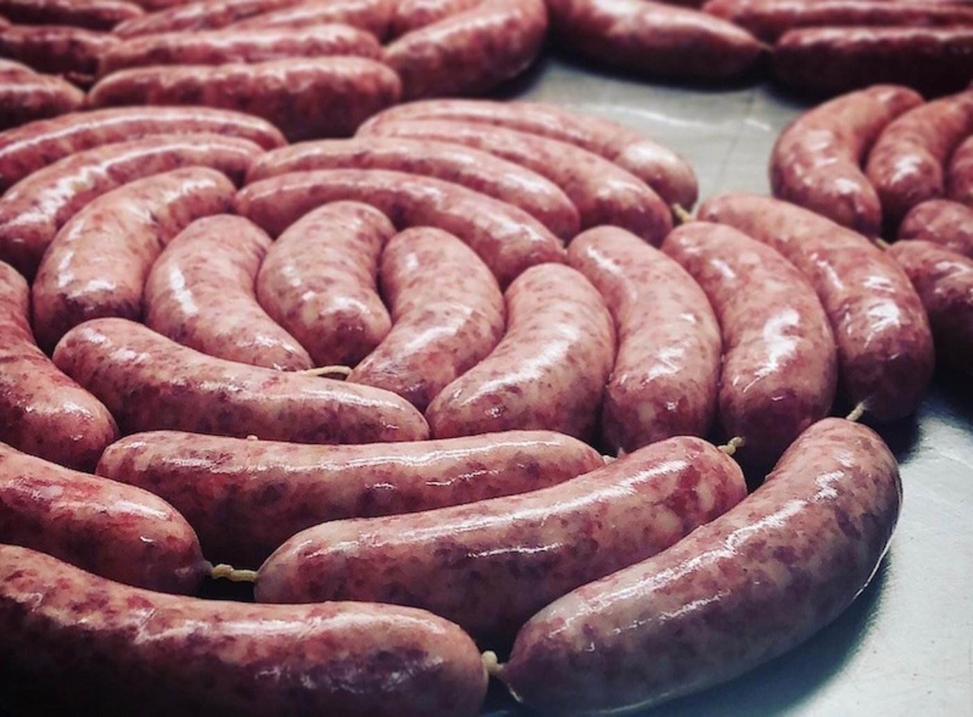 Patrick Marxers Rohbratwürste. (Bild Das Pure)