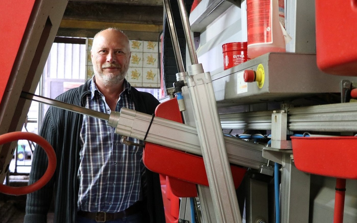 Urs Hartmann sorgte für den täglichen Betrieb des Roboters im Milchviehstall. (Bild rae)