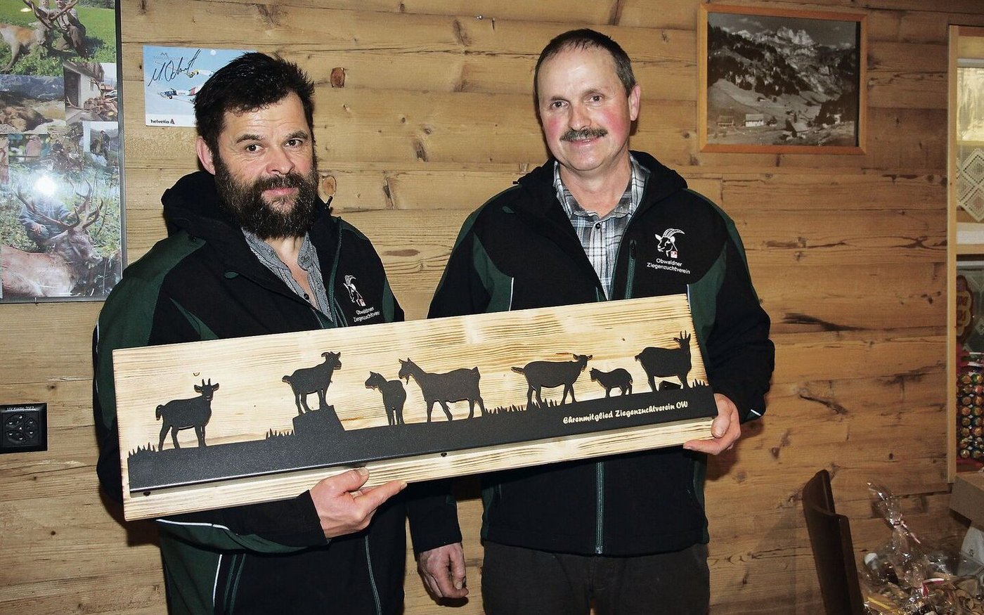 Der abtretende Präsident Roby Hess (links) mit dem neuen Präsidenten Martin von Flüe.
