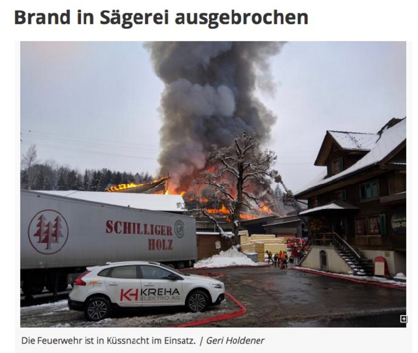 So berichtet die «Luzerner Zeitung» in ihrer Online-Ausgabe über den Brand. (Bild Screenshot www.luzernerzeitung.ch)