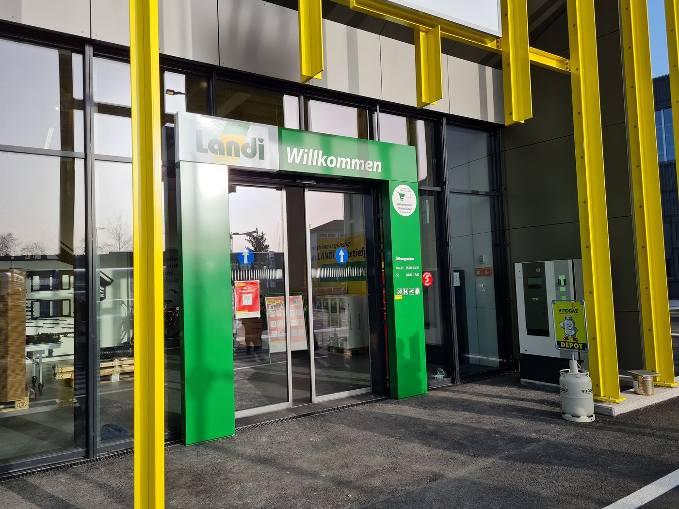 Der neue Landi Standort ist übersichtlich und hell gestaltet.