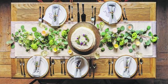 Essen bei Bäuerinnen ist total im Trend. Das Gastronomiekonzept Swiss Tavolata bietet genau das. Wo sonst wird so liebevoll aufgetischt? (Symbolbild pexels)