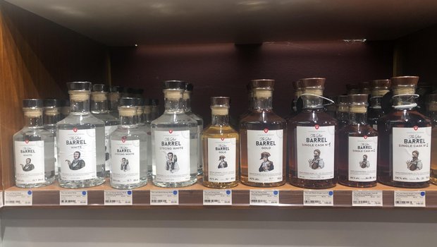 Rum verwandtes Destillat aus Schweizer Rübendicksaft. (Bild et)