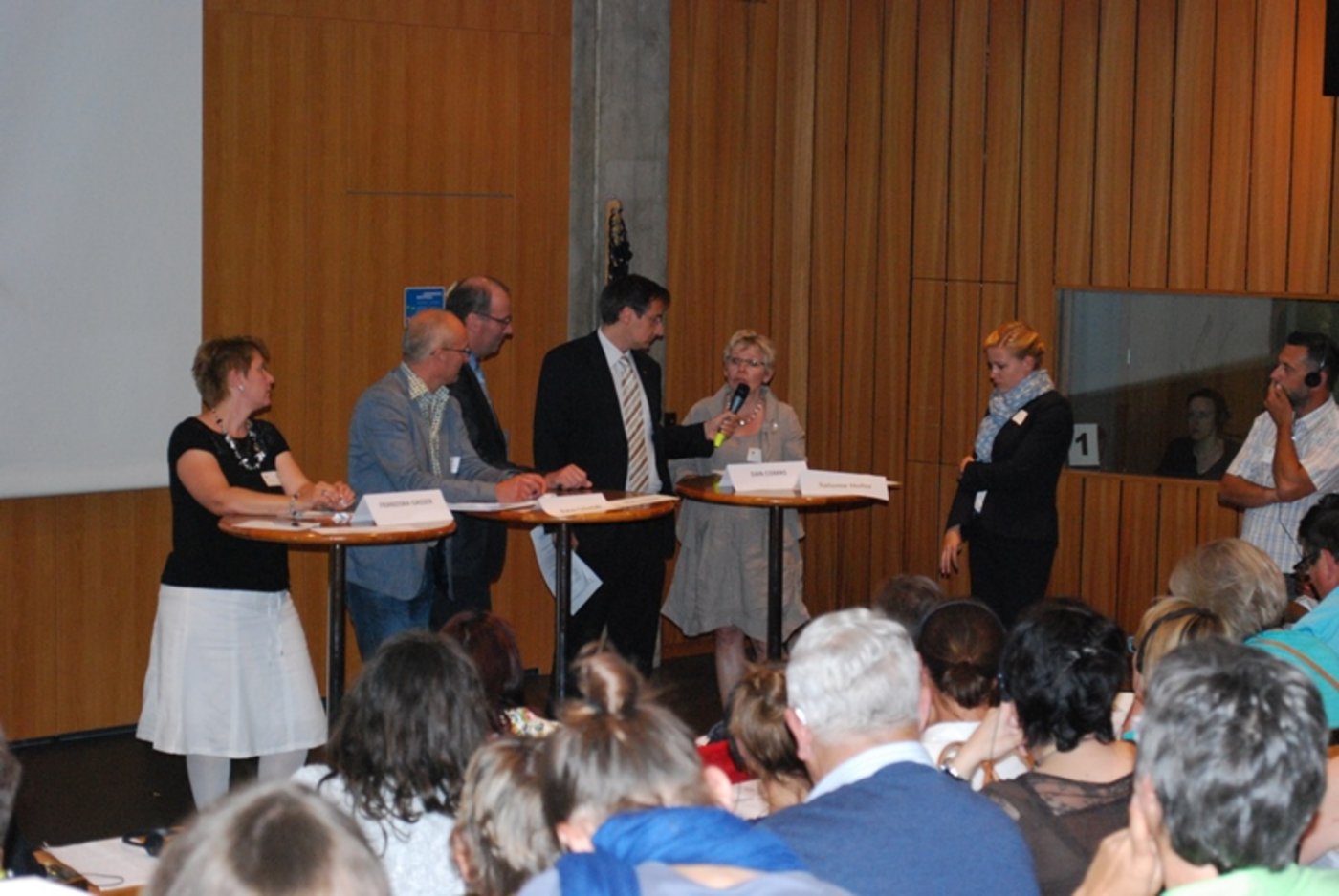 An der Podiumsdiskussion war man sich nicht immer einig. (Bild jsc)