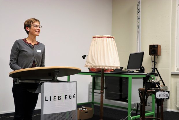 Lisa Vogt, Leiterin der bäuerlich-hauswirtschaftlichen Lehrgänge am LZ Liebegg, ist seit 15 Jahren eine feste Grösse an der Bäuerinnenschule in Gränichen. (Bild Ruth Aerni)