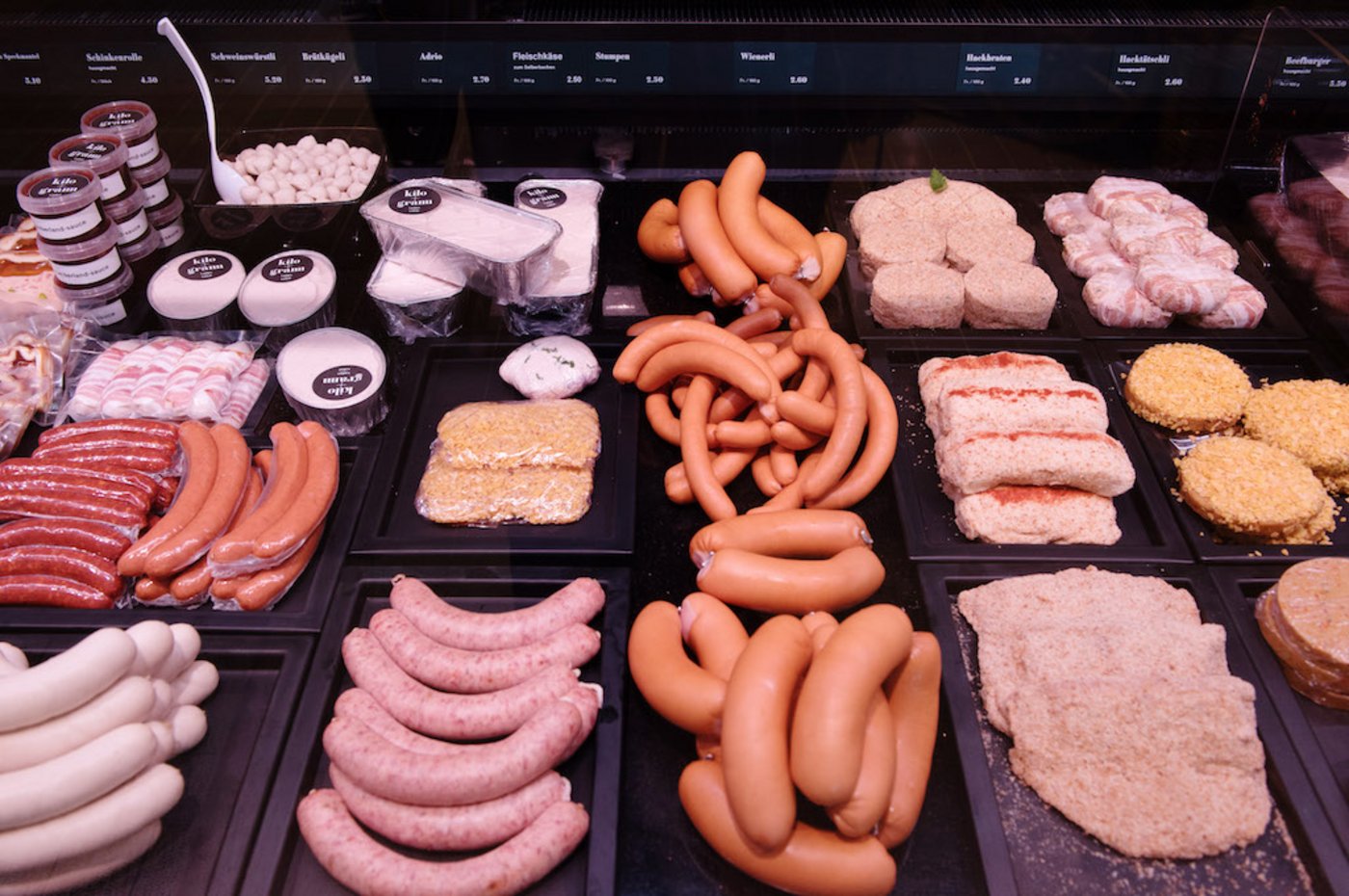 Das Freilandschwein bleibe weiterhin im Sortiment, so Geschäftsführer Georg Felber. (Bild zVg)