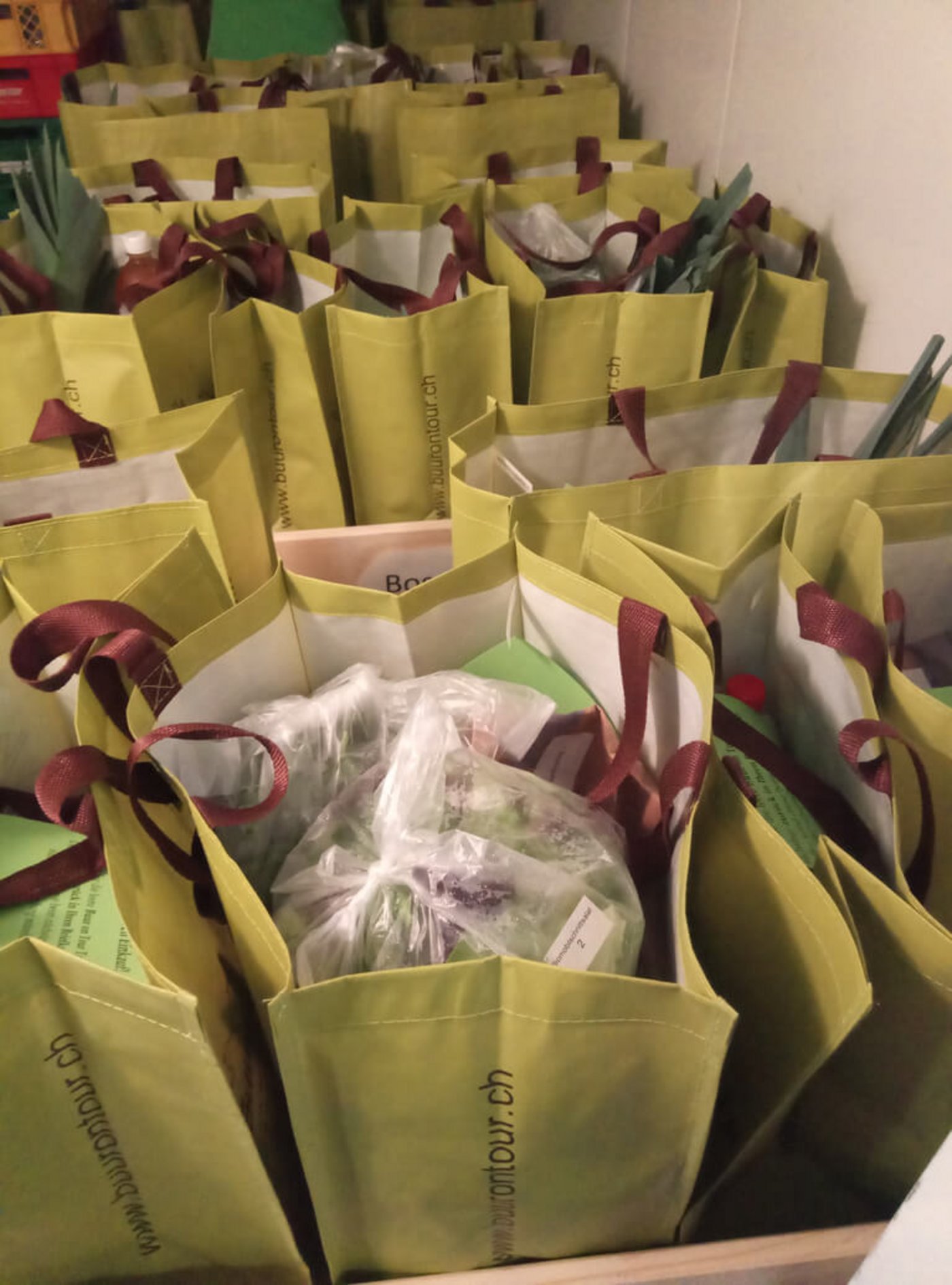 In diesen Taschen werden die Produkte ausgeliefert. (Bild Buur on Tour)