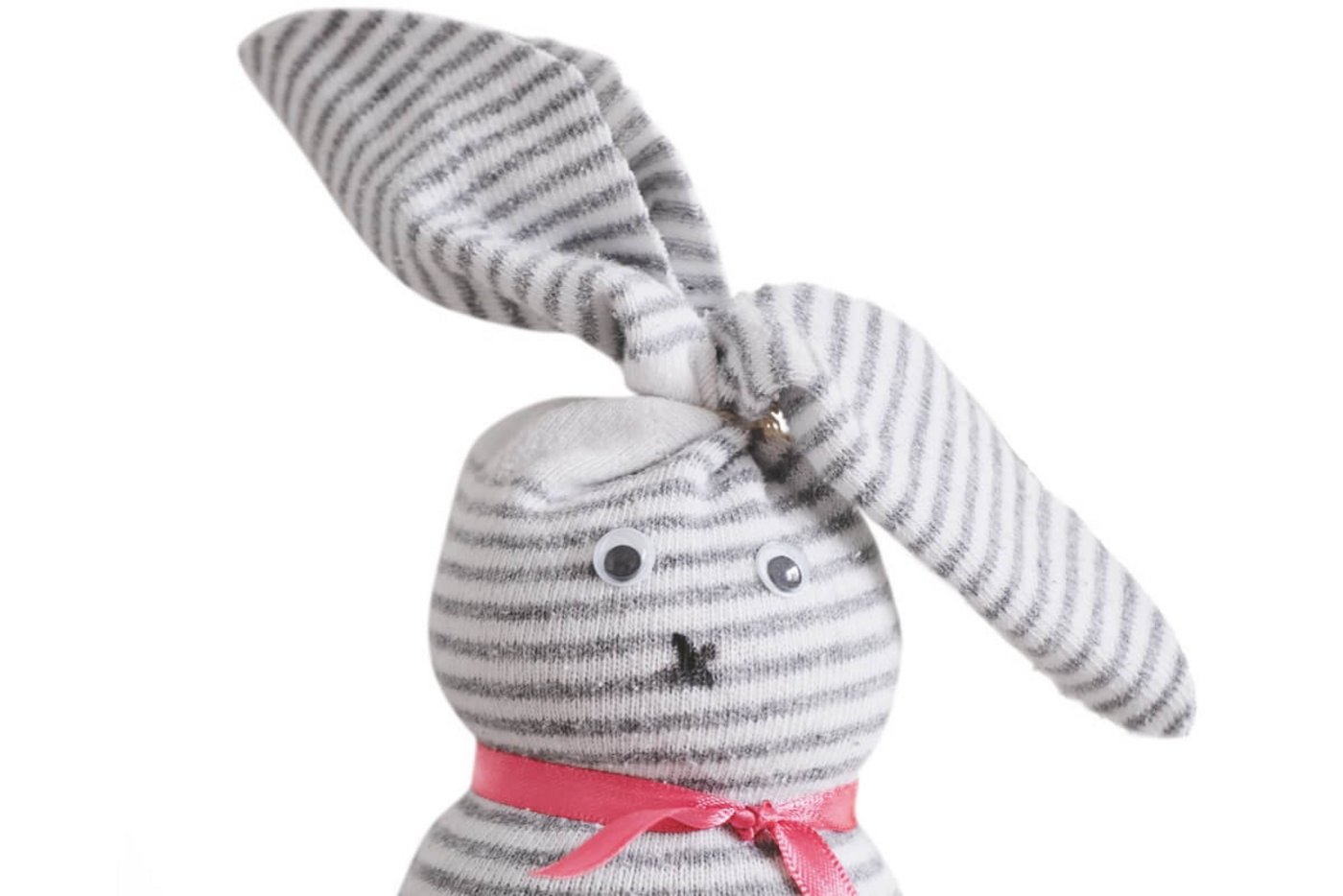 Bastle dir aus einer einsamen Socke einen lustigen Hasen. (Foto: flora-press)