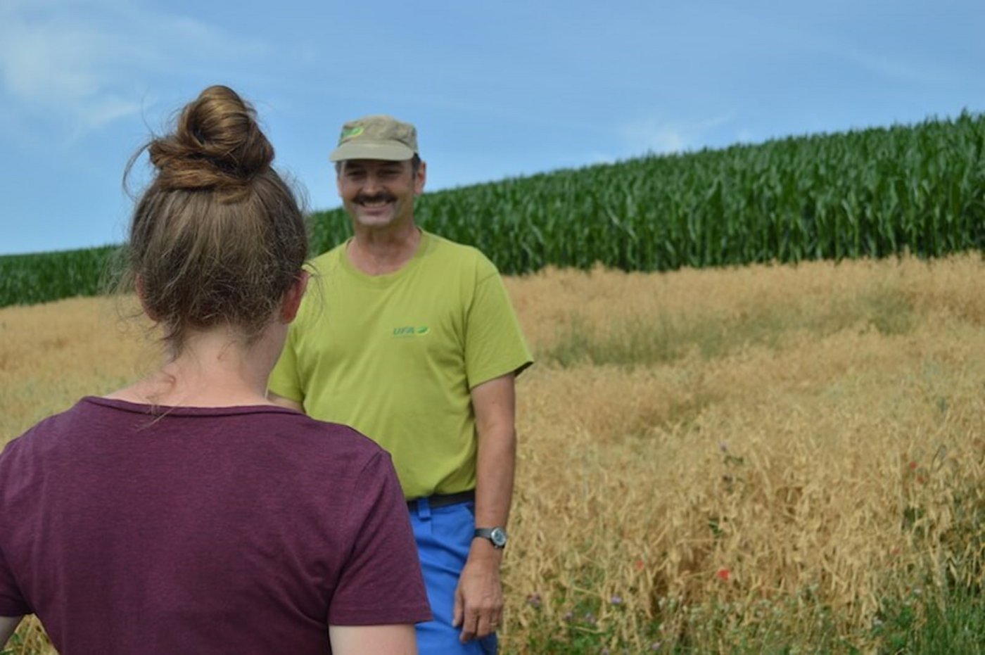 Konsumenten interessieren sich für die Landwirtschaft. Es lohnt sich gute Antworten bereit zu haben. (Bild asa)