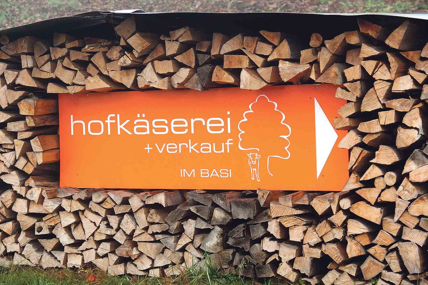 Die Hofkäserei ist bereits für ihren aromatischen und cremigen Raclettekäse wohl bekannt.