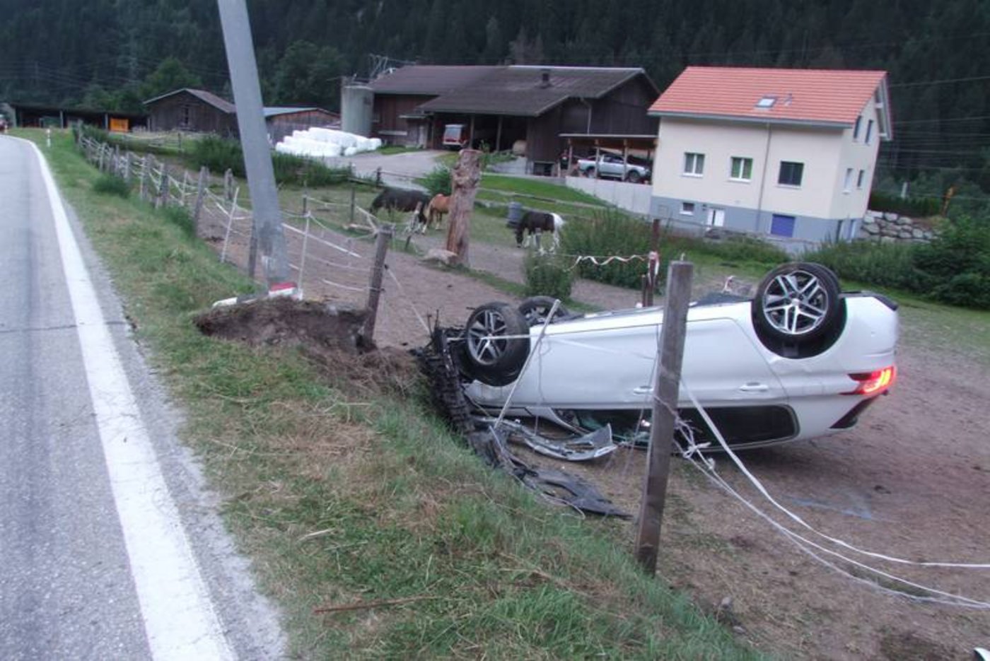 Zum Unfallzeitpunkt waren die Pferde im Stall. (Bild Kapo Graubünden)
