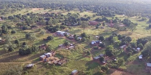 Die wirtschaftliche und politische Situation in Burkina Faso sei schwierig, schreibt Gebana. Daher seien jetzt Investitionen umso wichtiger. (Bild Screenshot Video Gebana)