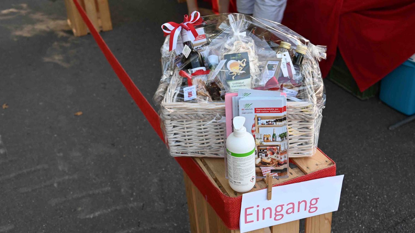 Und auch hier: Das Desinfektionsmittel ist allgegenwärtig.