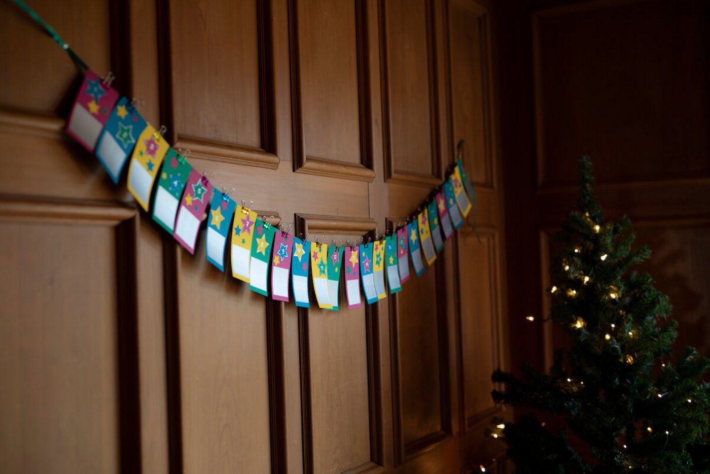 Adventskalender zum Selbermachen. Adventskarten zum Rubbeln bringen Spannung und Spass. (Foto: Pia Neuenschwander)