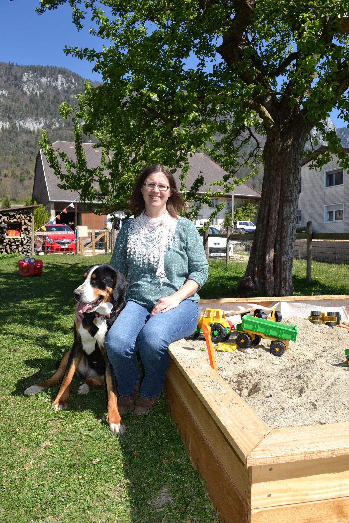 Sabrina von Wartburg will Kinder und ihre Eltern für die Arbeit der Bäuerinnen und Bauern sensibilisieren. Sie hat deshalb eine Spielgruppe gegründet. (Bild: Renate Bigler-Nägeli)