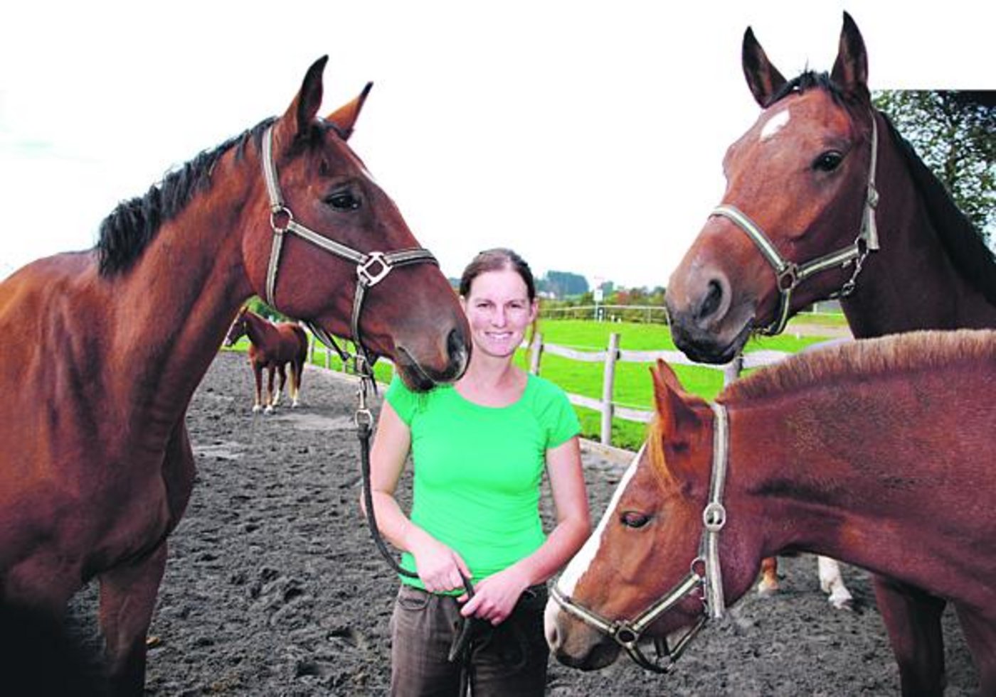 Bei Manuela Kuster dreht sich fast alles um Pferde. Der Anfang dieser grossen Liebe hat sie einem Pony zu verdanken. (Bild Ruth Bossert)
