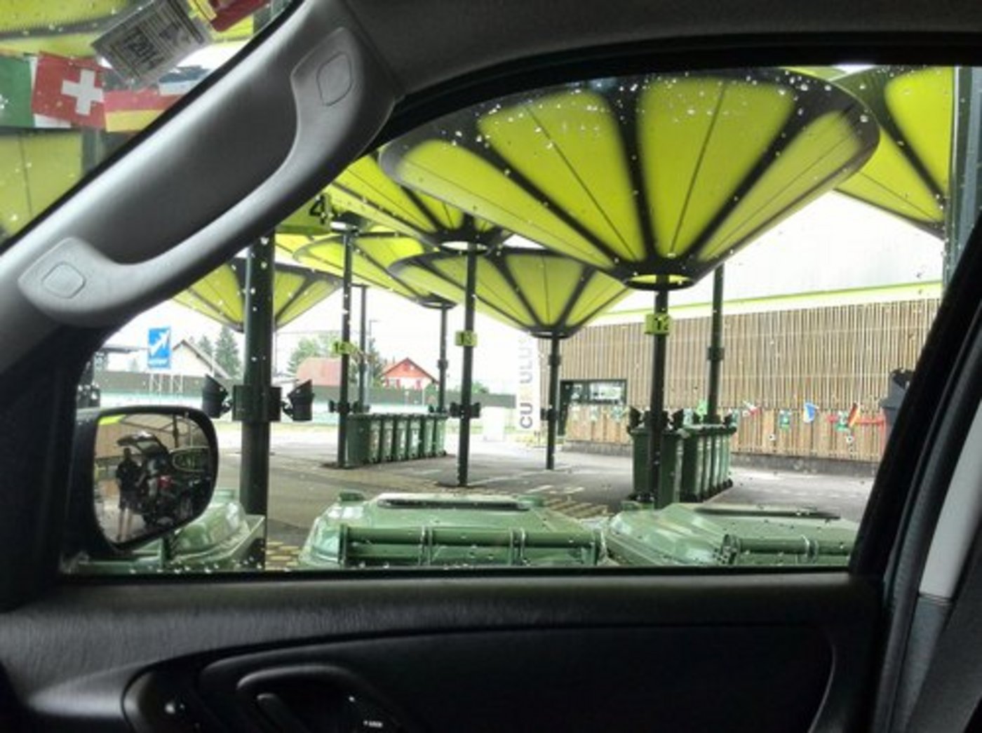 Nach dem LeShop-Drive in Studen, wird künftig auch einer bei Lenzburg stehen. (Bild: ji)