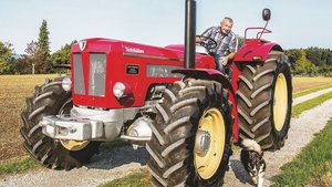 Andreas Eggimann aus Vielbringen bei Worb auf seinem Schlüter 1250 S mit Baujahr 1969.