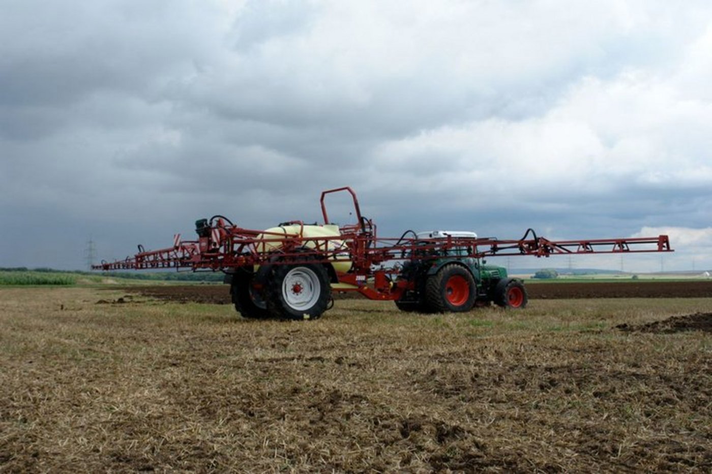 Der Bundesrat müsse nun endlich reagieren und aufzeigen, wie er das Zulassungsverfahren verbessern werde. (Bild BauZ)