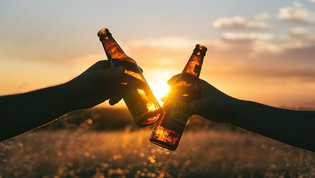 Bierbrauereien profitieren vom warmen Sommer. (Bild pixabay)