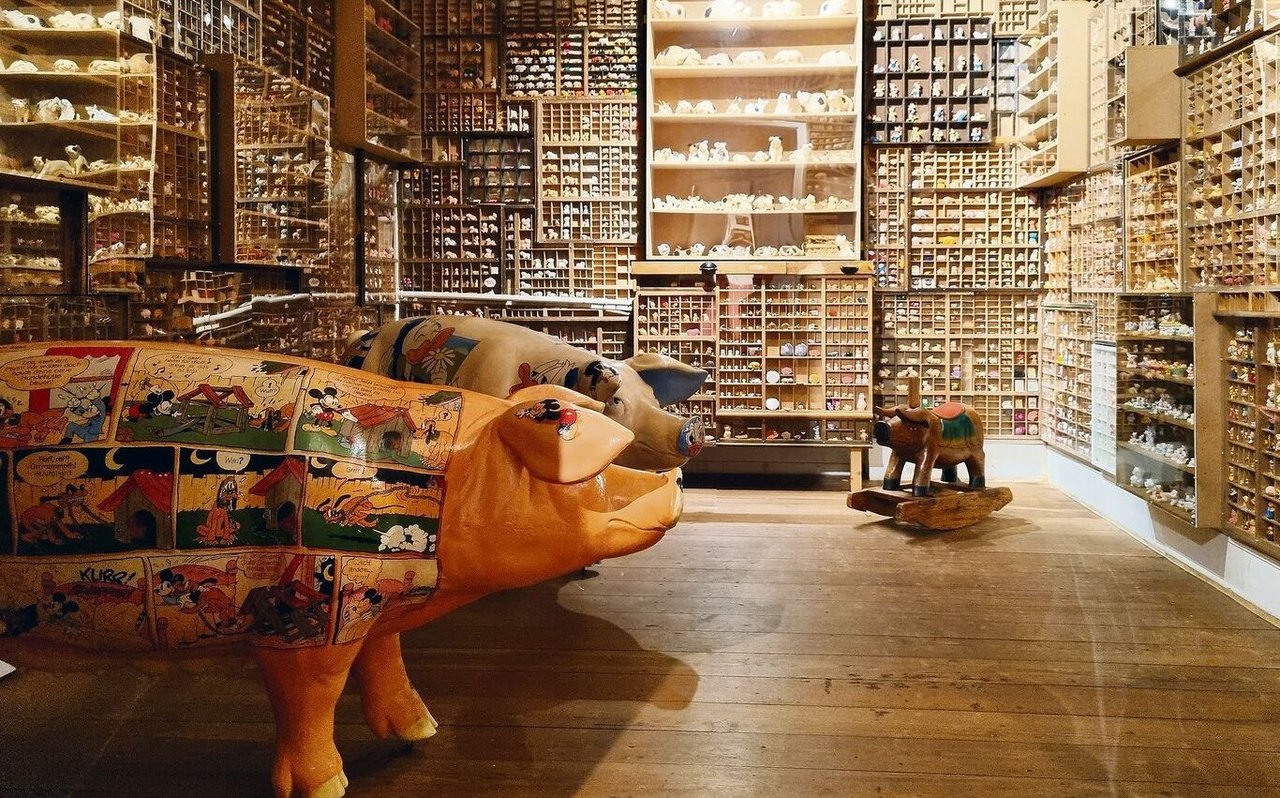 In Stuttgart ist ein umfangreiches Museum nur dem Schwein gewidmet.