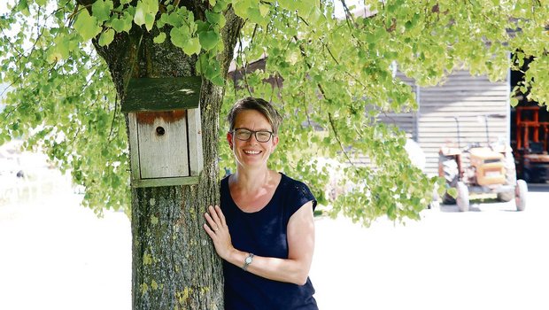 Unter diesem Baum entstand vor 15 Jahren schon das Titelfoto für Brigitte Käsers Studienarbeit zum Thema Lebensqualität.(Bild Ruth Aerni)