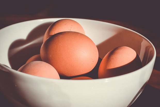Aldi nimmt wegen Fipronil-Skandals sämtliche Eier aus dem Verkauf Laut Aldi handelt es sich bei dem Verkaufsstopp um eine reine Vorsichtsmassnahme. (Bild Pixabay)