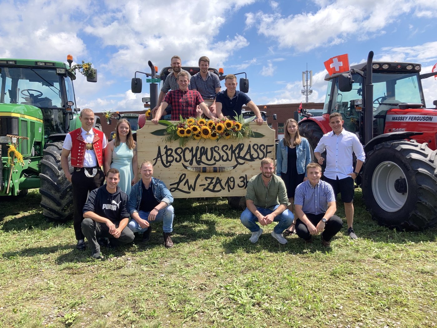 Klasse 3b: Sie haben erfolgreich eine Zweitausbildung als Landwirt/in EFZ hinter sich.